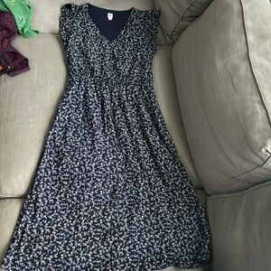 Navy print summer dress from Gap.